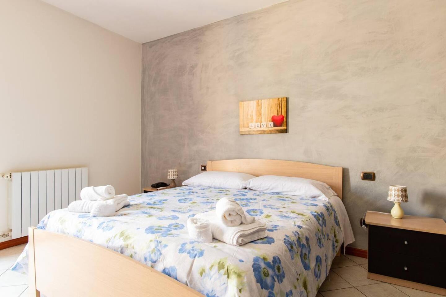 2 Apartments - Akragas Home 1 & 2 On Via Atenea City Center With View أغريجنتو المظهر الخارجي الصورة