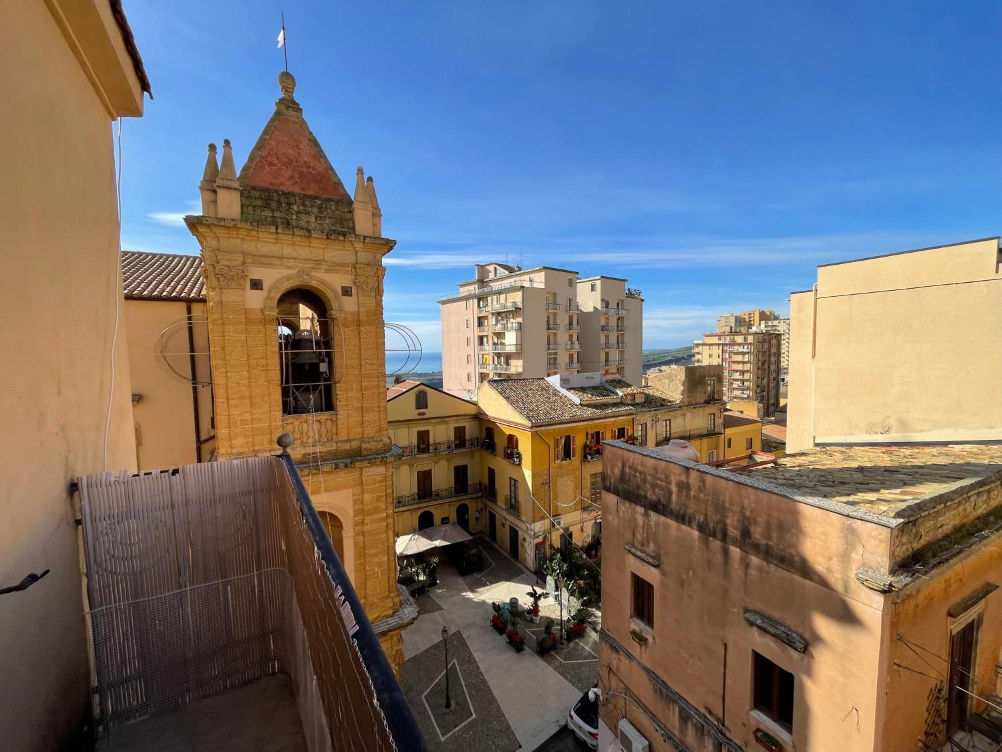 2 Apartments - Akragas Home 1 & 2 On Via Atenea City Center With View أغريجنتو المظهر الخارجي الصورة